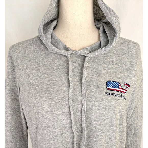 Vineyard Vines Edgartown Gray Women's SM Lightweight Flag Whale Hoodie - Picture 2 of 7